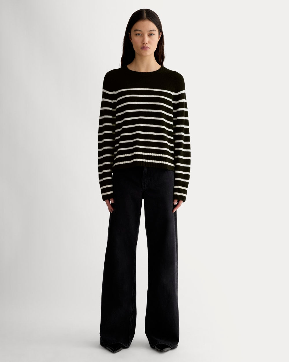 The Boxy Crew in Cashmere | Black / Bone