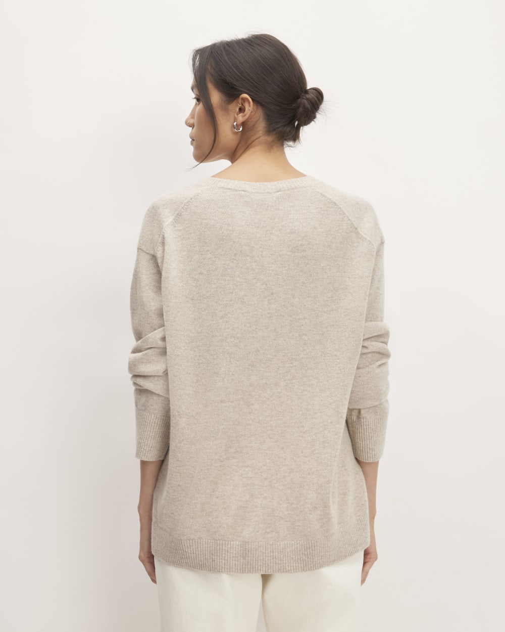 The Classic V in Cashmere | Canvas